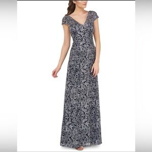 JS Collections Embroidered Short Sleeve Navy Silver formal dress Size 10